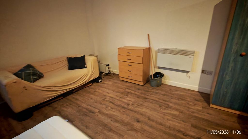 Property photo 3 of 4