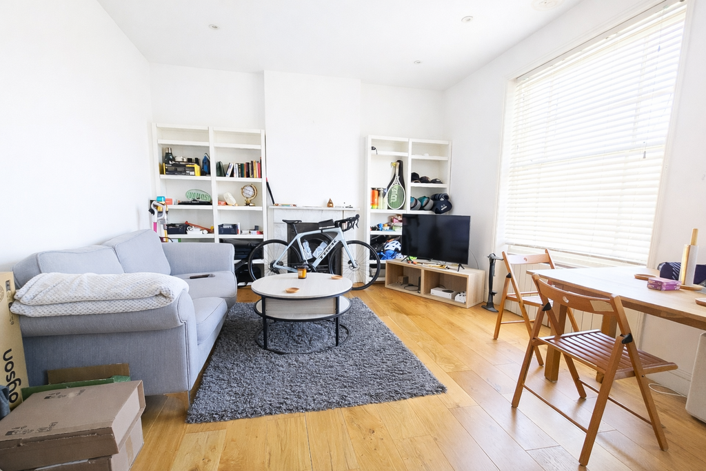 Property photo 2 of 6