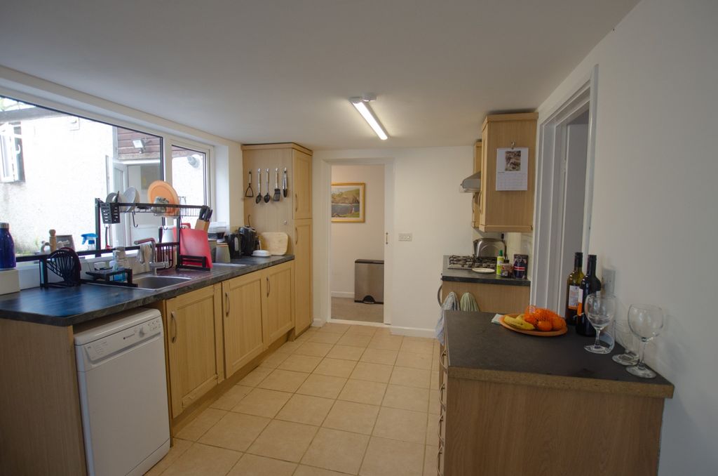 Property photo 3 of 12 12A Moor View-08