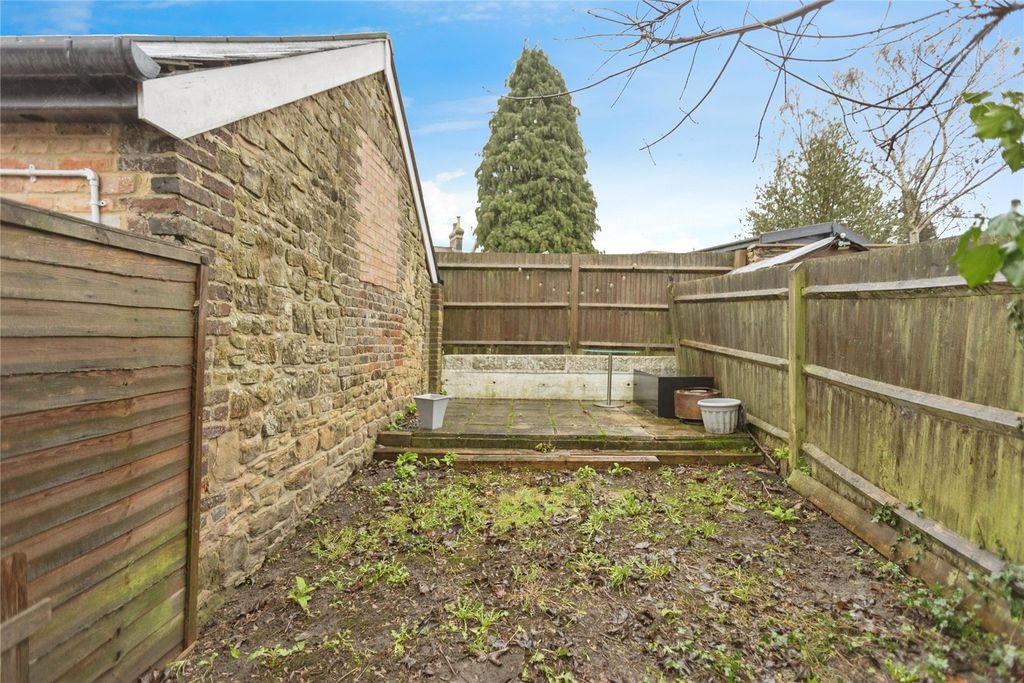 Property photo 3 of 16 Picture No. 25