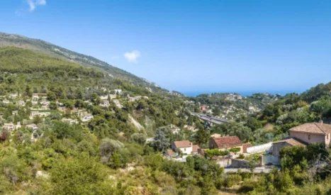 Property photo 1 of 2