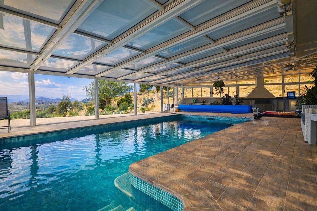 Property photo 2 of 45