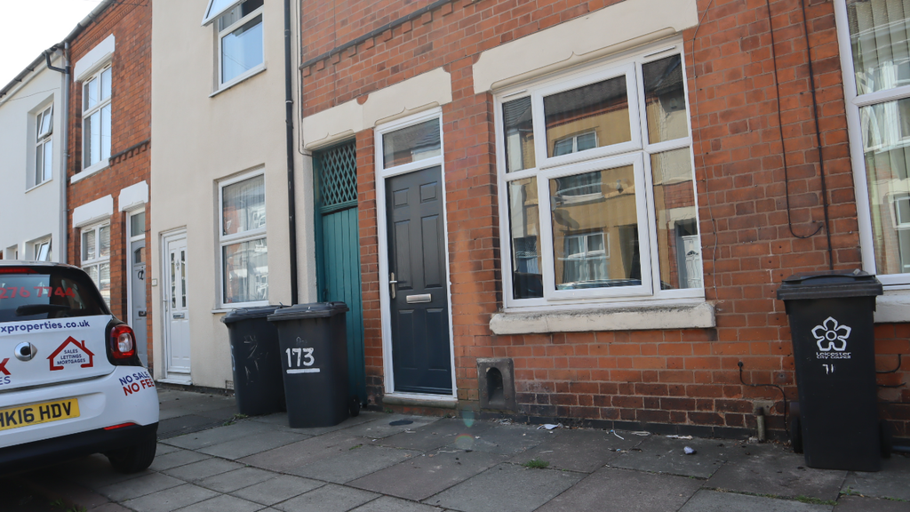 Property photo 1 of 26