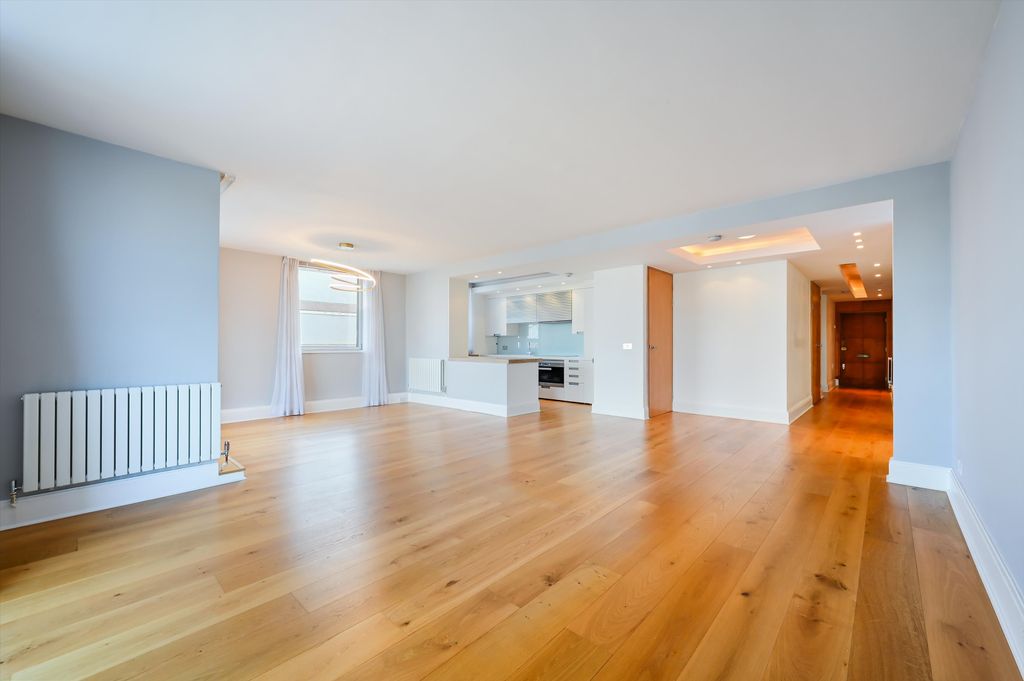 Property photo 2 of 12 Image