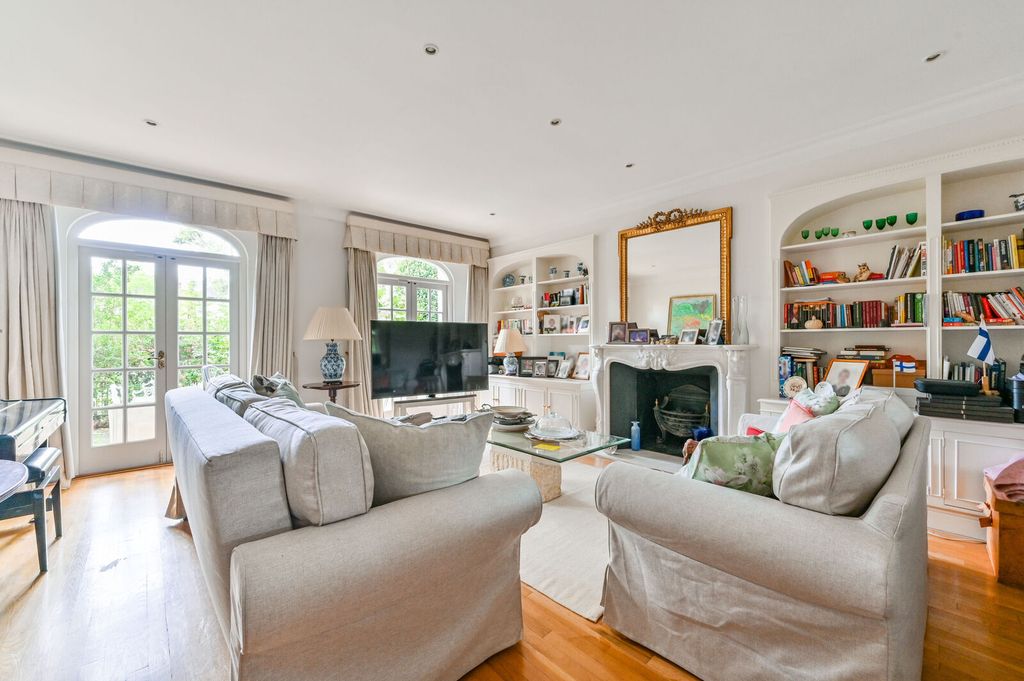 Property photo 1 of 25