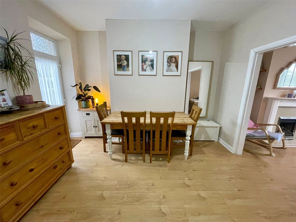 Property photo 2 of 25 Picture No. 48