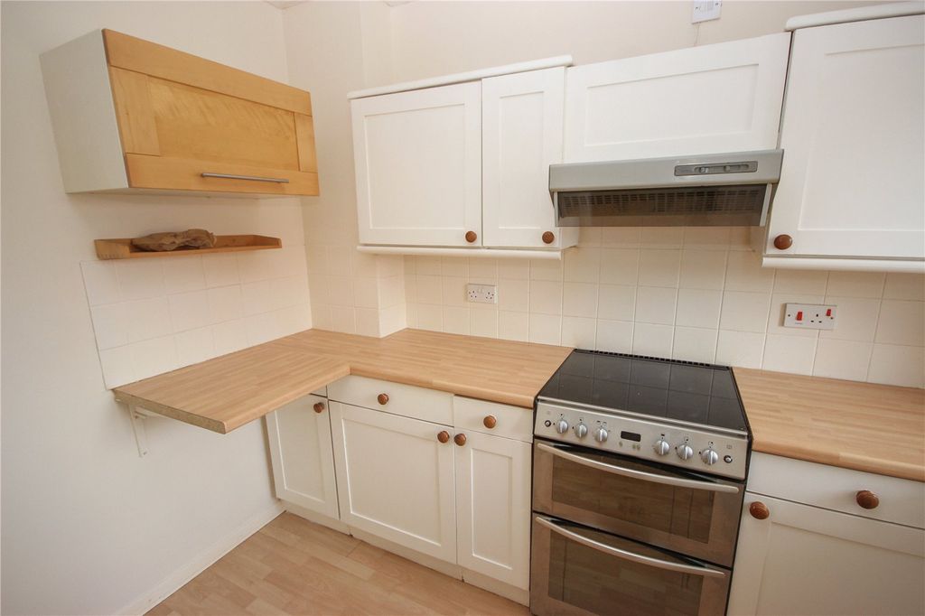 Property photo 3 of 10 Picture No. 34