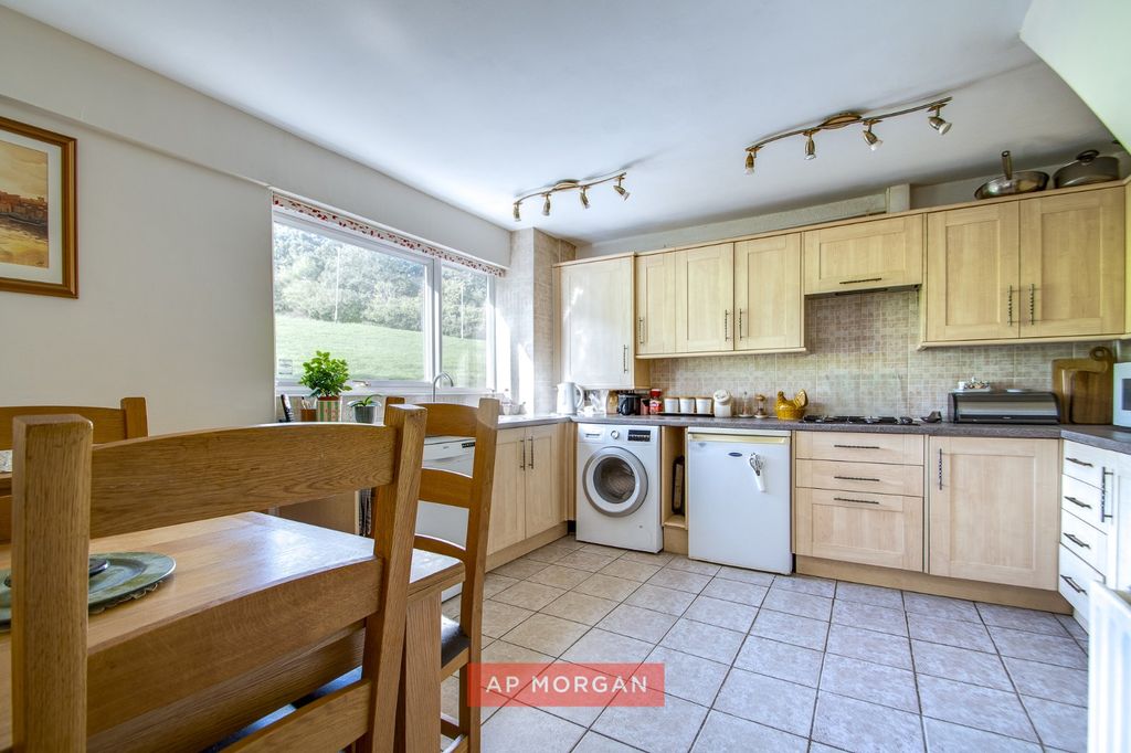 Property photo 3 of 11 Picture No. 06