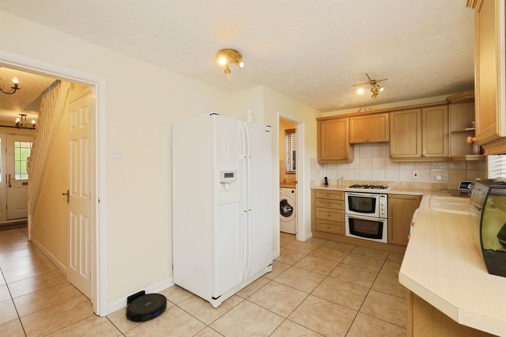 Property photo 2 of 16