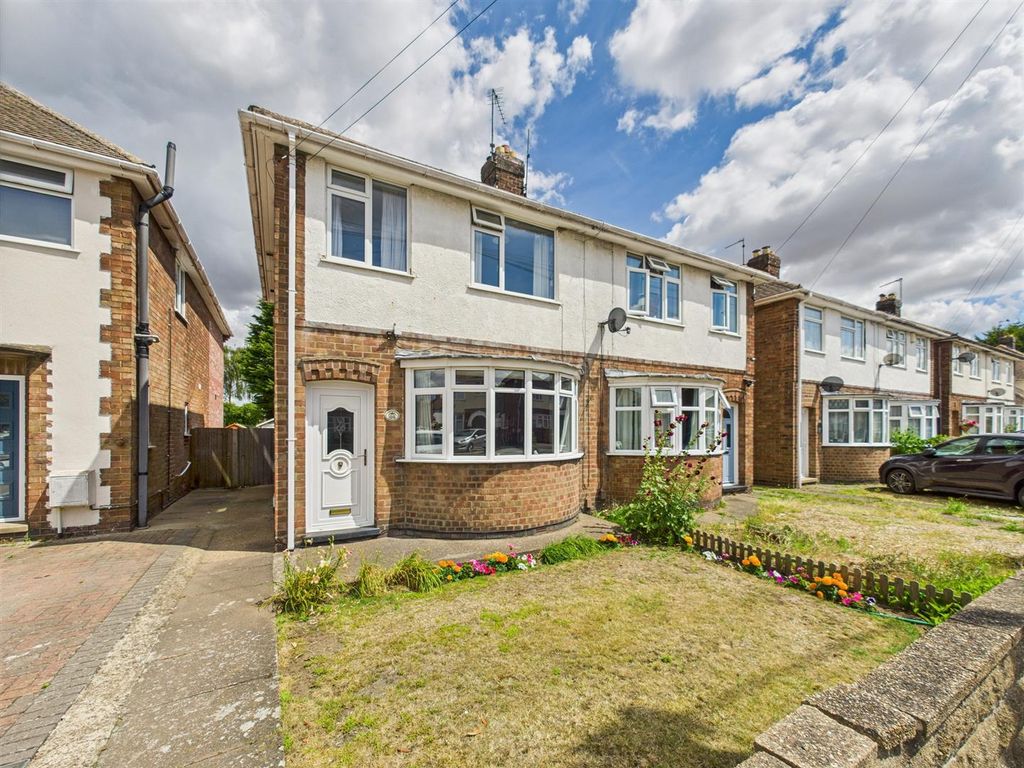 Property photo 1 of 15