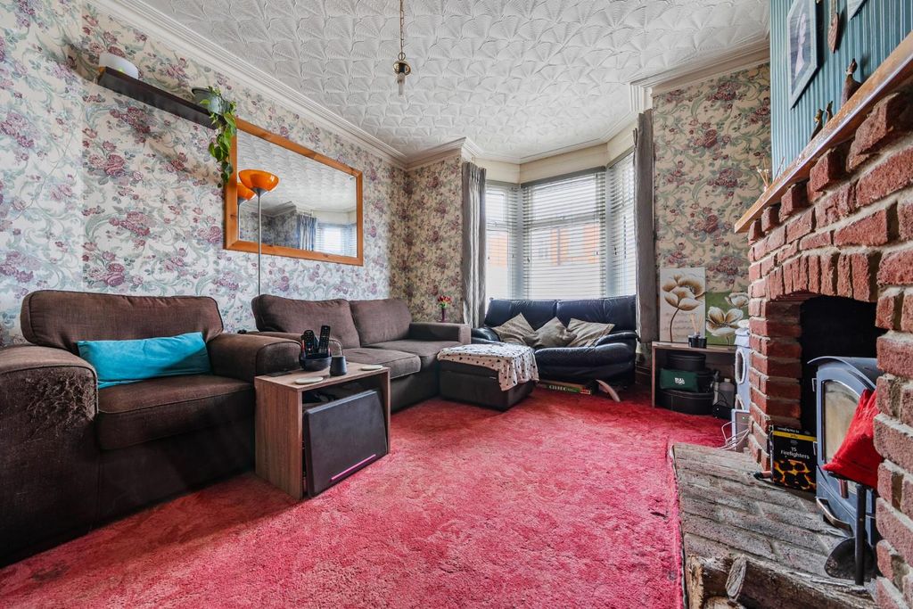 Property photo 2 of 18 1411086-3-699871900Cb98.Jpg