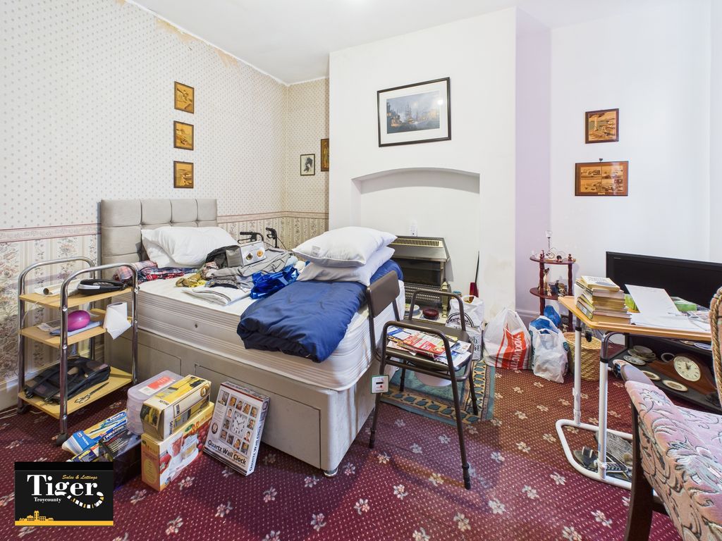 Property photo 3 of 9 Cam02176G0-Pr0806-Still002