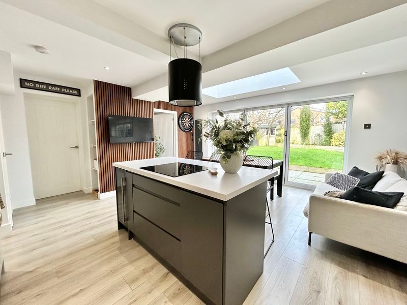 Property photo 3 of 25 Kitchen Diner