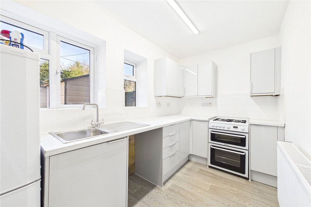 Property photo 3 of 13 Picture No. 19