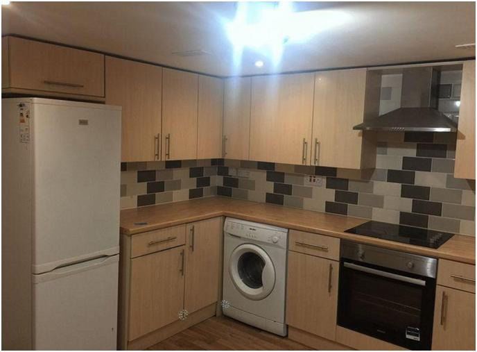 Property photo 1 of 5 Kitchen-Lounge