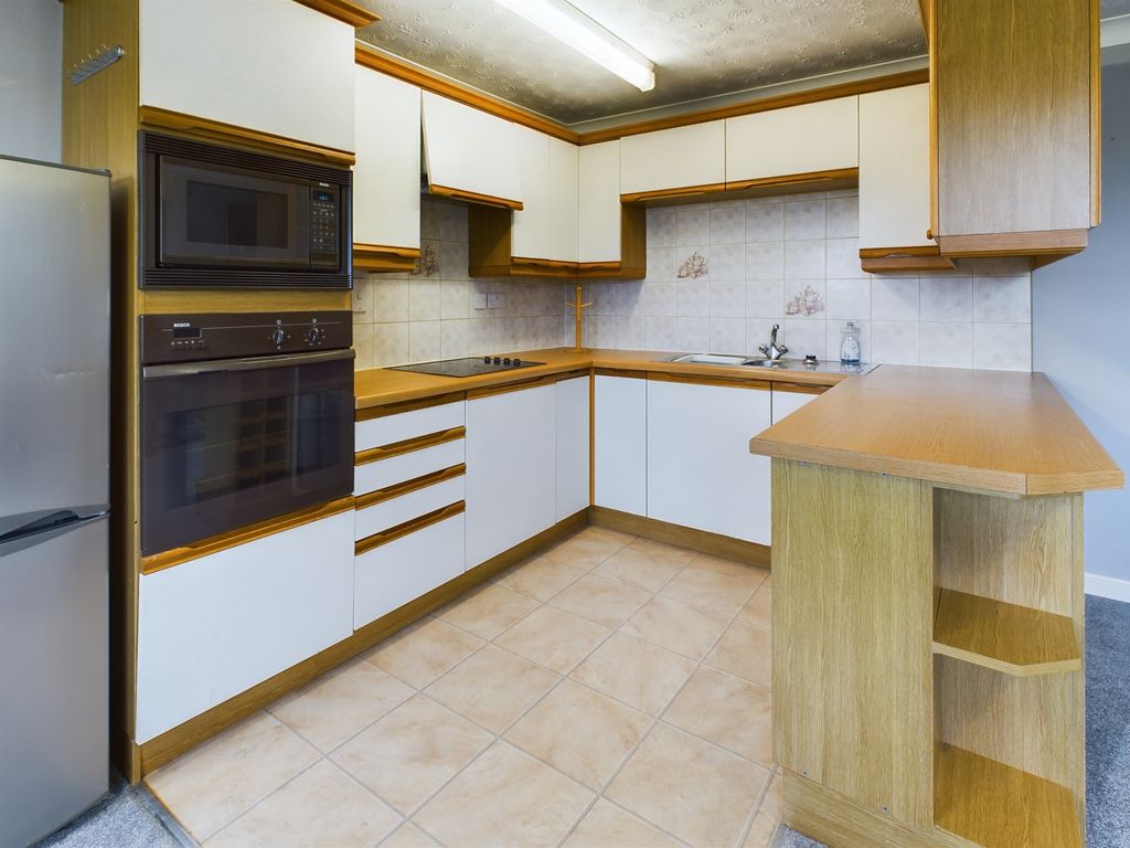 Property photo 2 of 10 Cam02545G0-Pr0279-Still004
