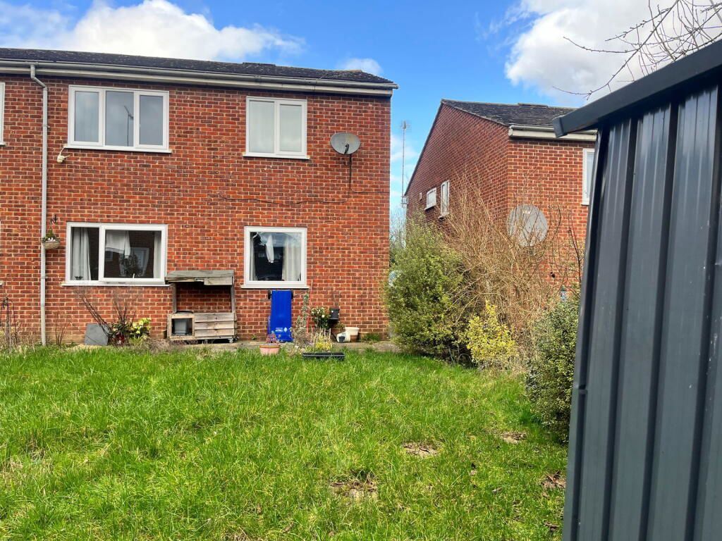 Property photo 1 of 9