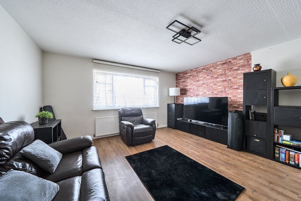 Property photo 1 of 12 Picture No. 05
