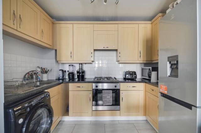 Property photo 2 of 14 Kitchen