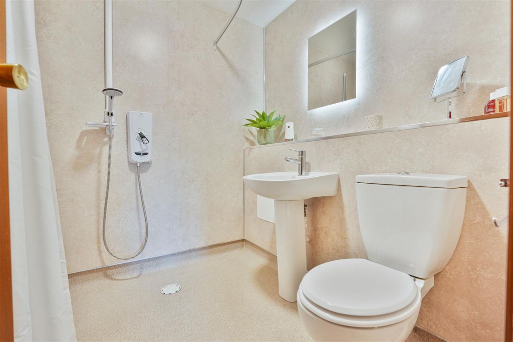 Additional image 11 of 3 bed flat for saleElvan Court, Motherwell ML1