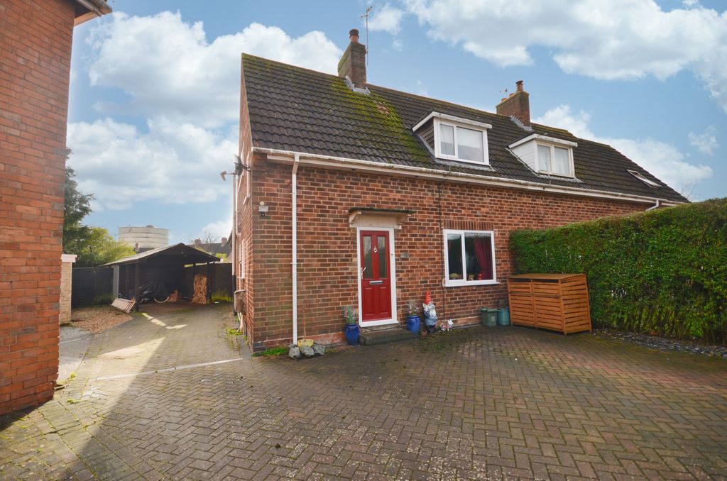 Property photo 2 of 30