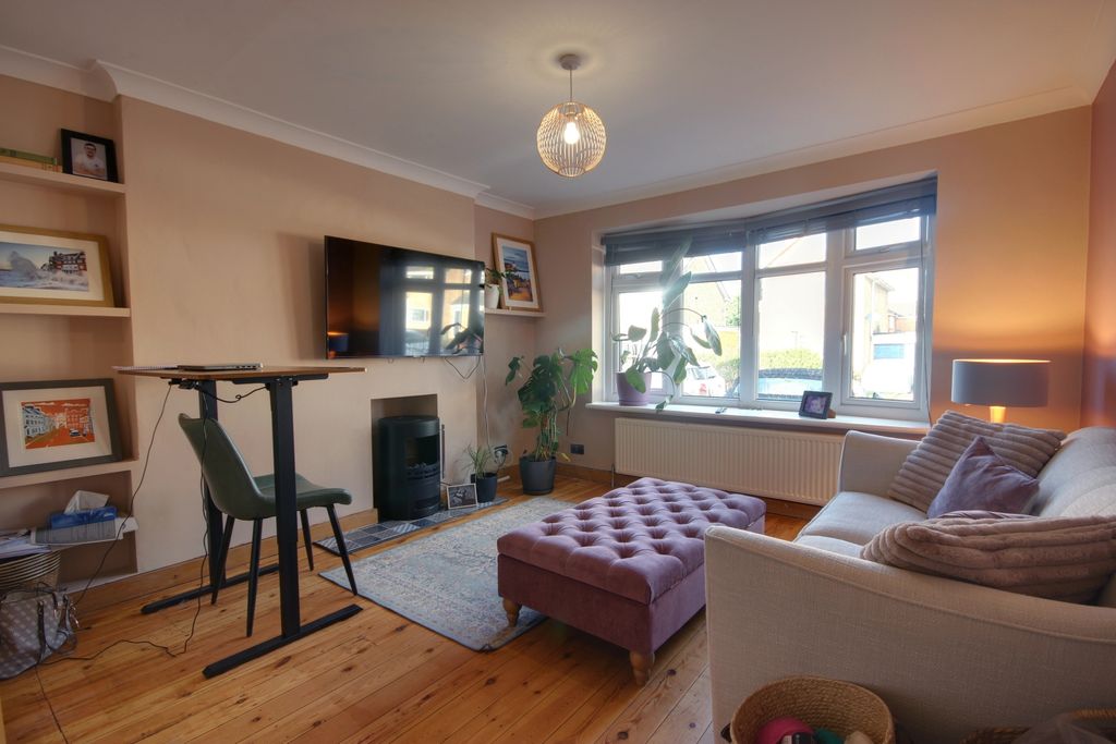 Property photo 3 of 24 1 Snug A