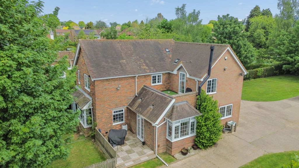 Property photo 1 of 33