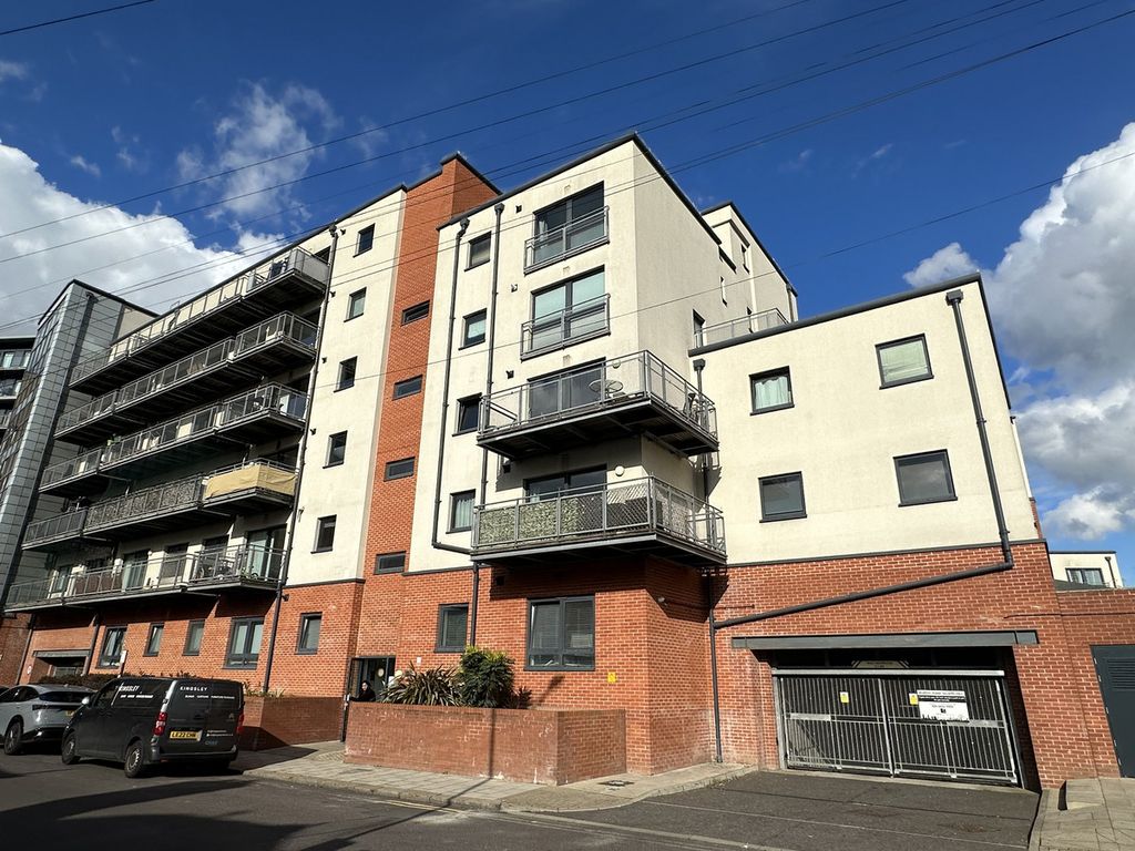 Property photo 1 of 7