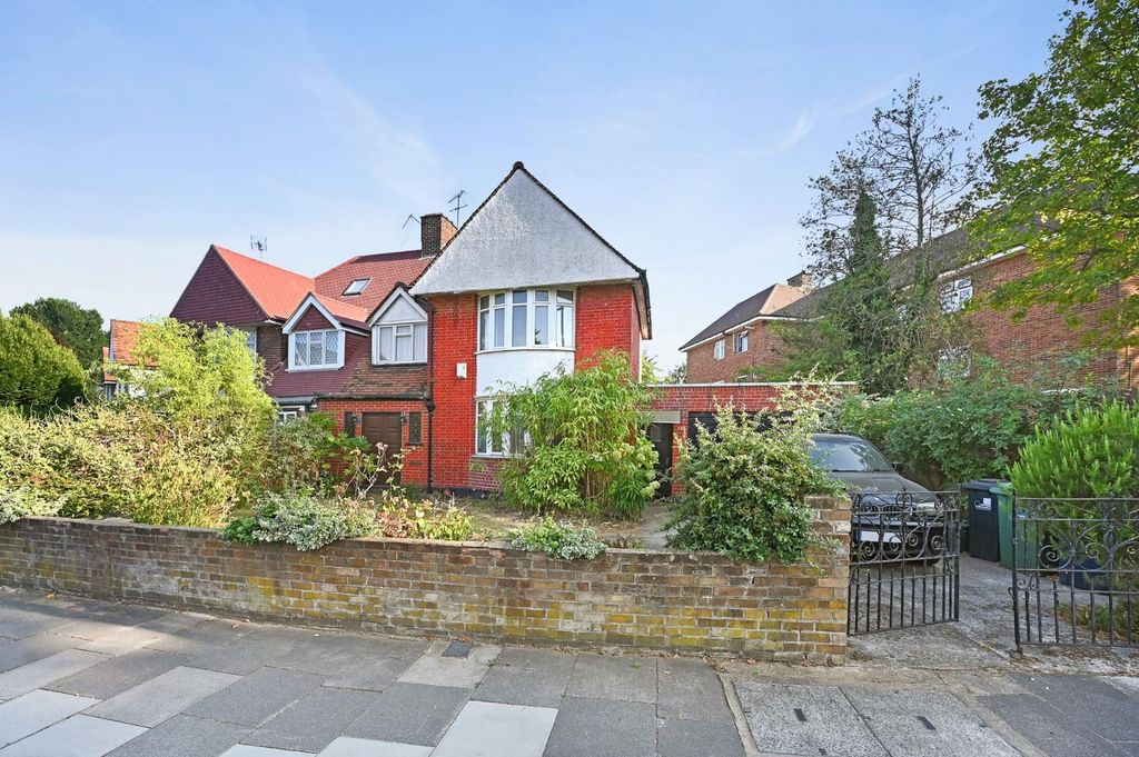Property photo 1 of 10