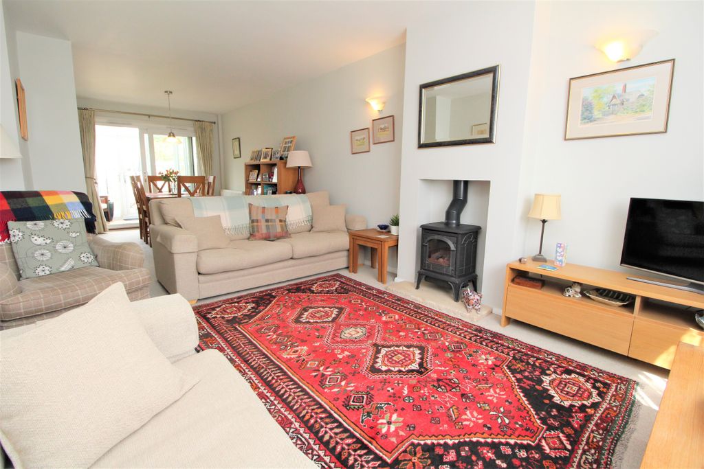 Property photo 3 of 19 Photo 03