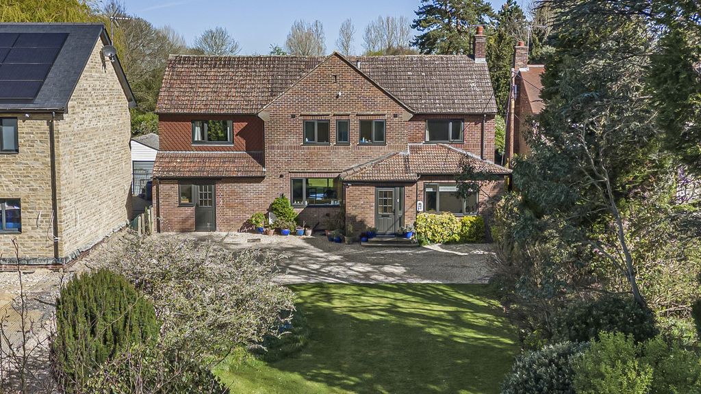 Property photo 1 of 30