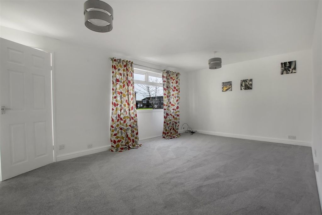 Property photo 2 of 15 Img_9855.Jpg