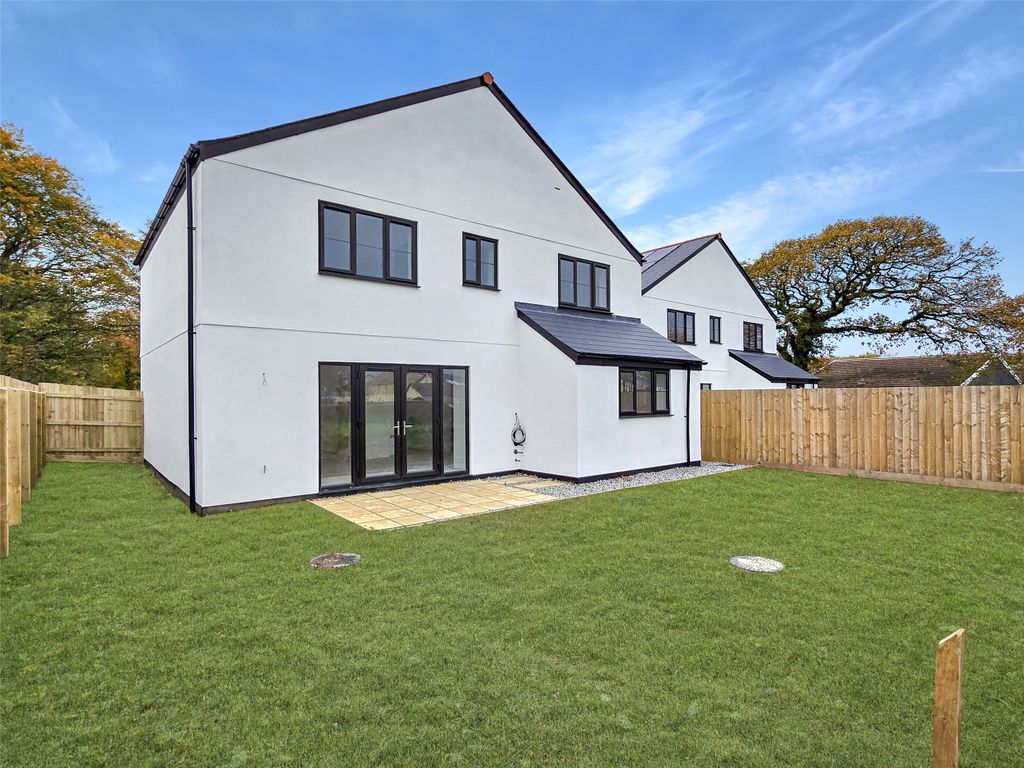 Property photo 1 of 10 Picture No. 32