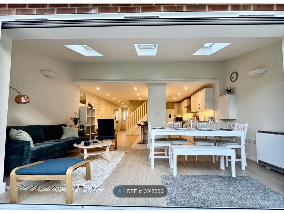 Property photo 1 of 35