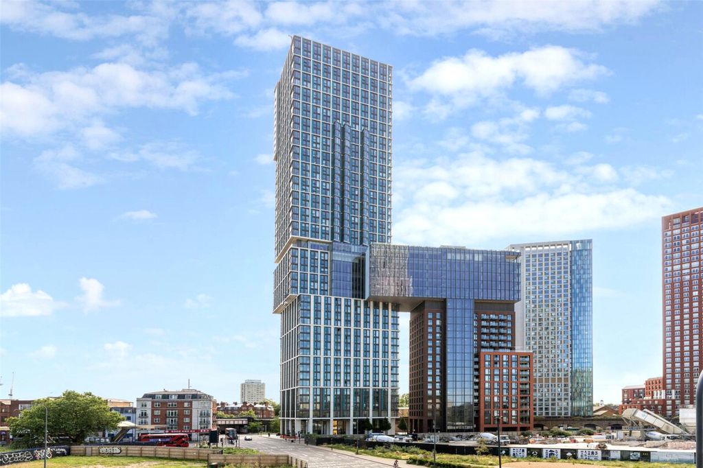 Damac Tower, 67 Bondway SW8 photo 5