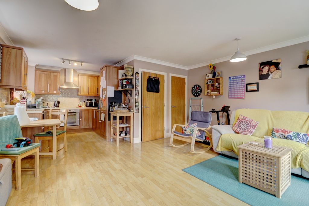 Property photo 2 of 10 Picture No. 03