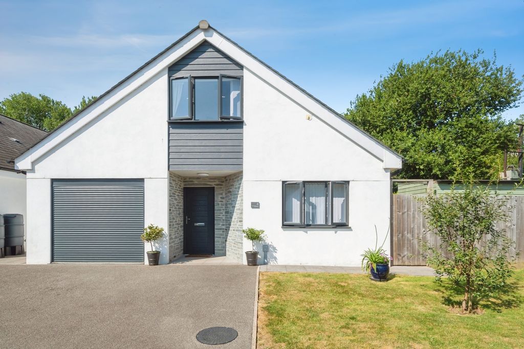 Property photo 1 of 32 Kiln Close