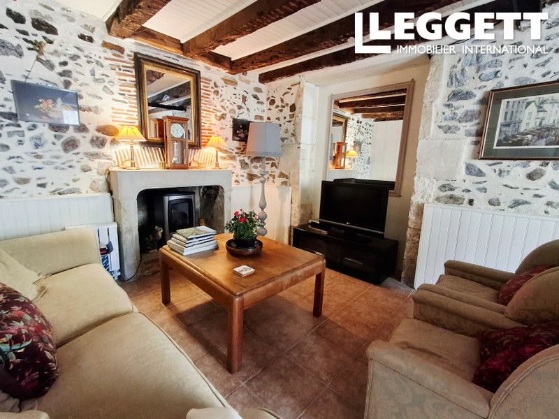 Property photo 2 of 10