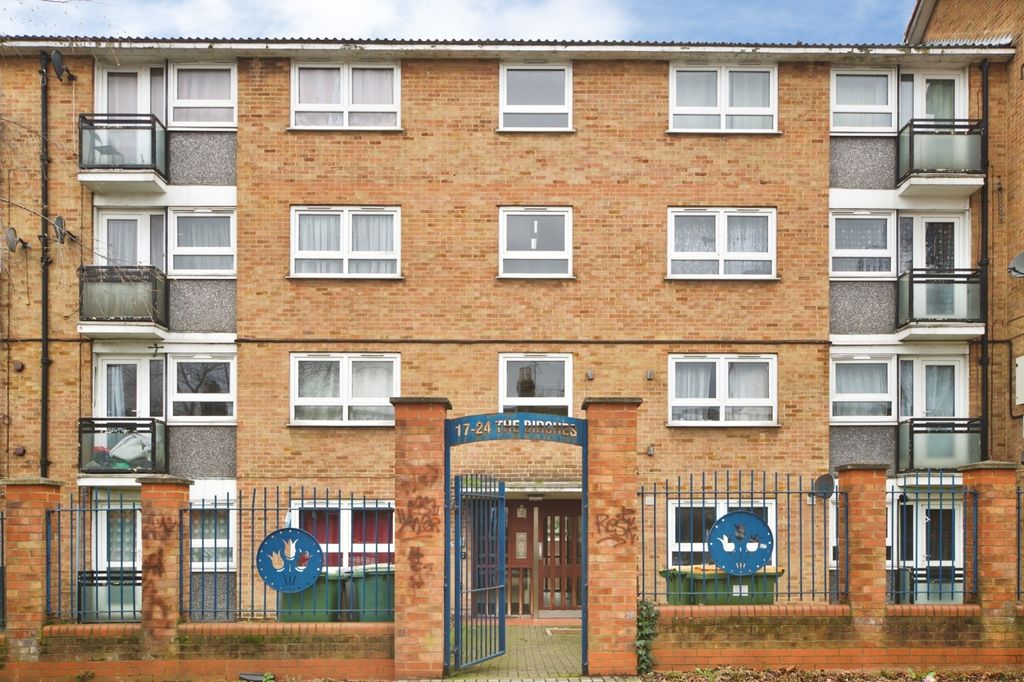 Property photo 1 of 19 Pbox-Img.Jpg