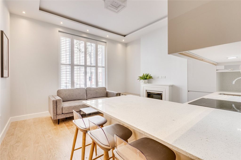 Property photo 3 of 12 Reception Room