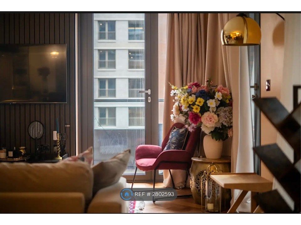 Property photo 3 of 35