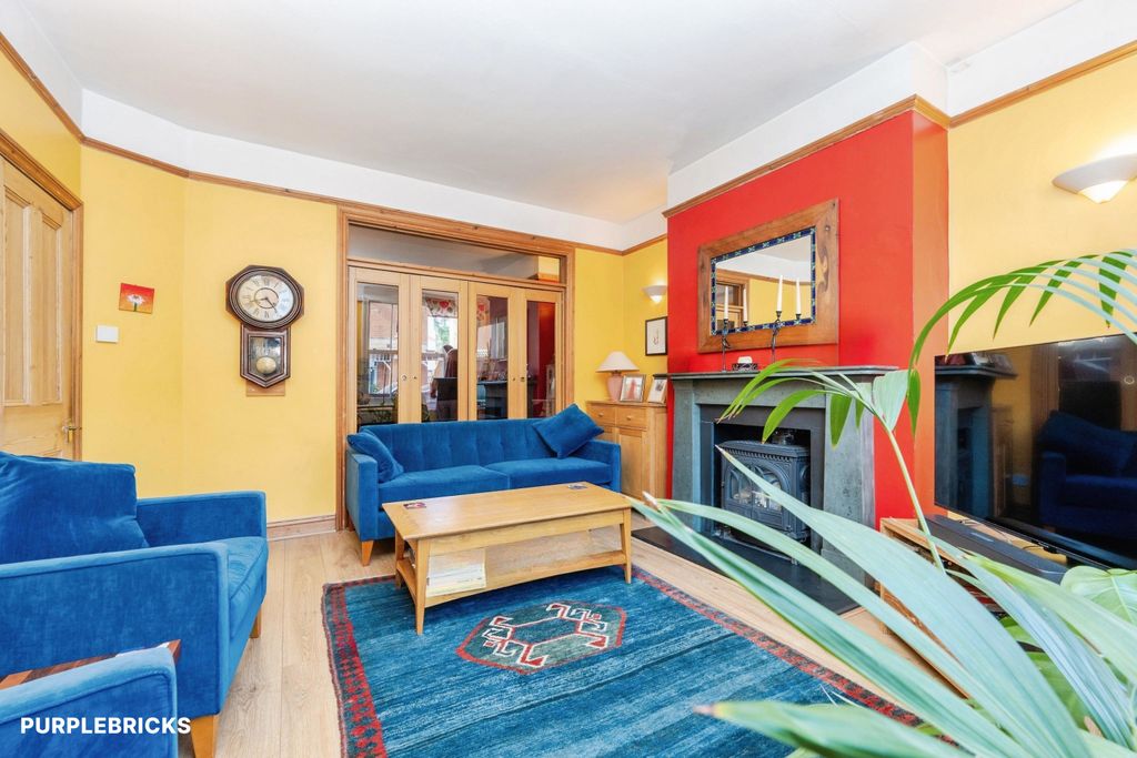 Property photo 3 of 19