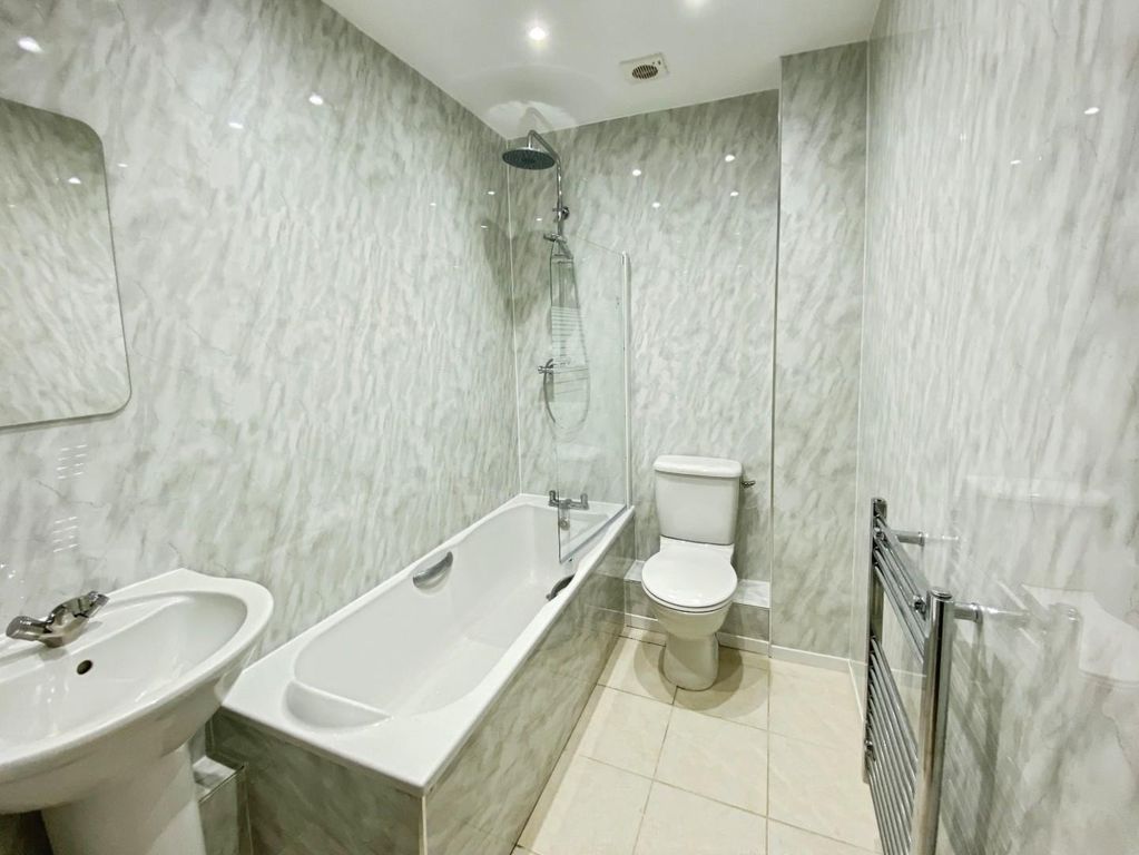 Property photo 3 of 13 c0B2d2E3-Image00004.Jpeg