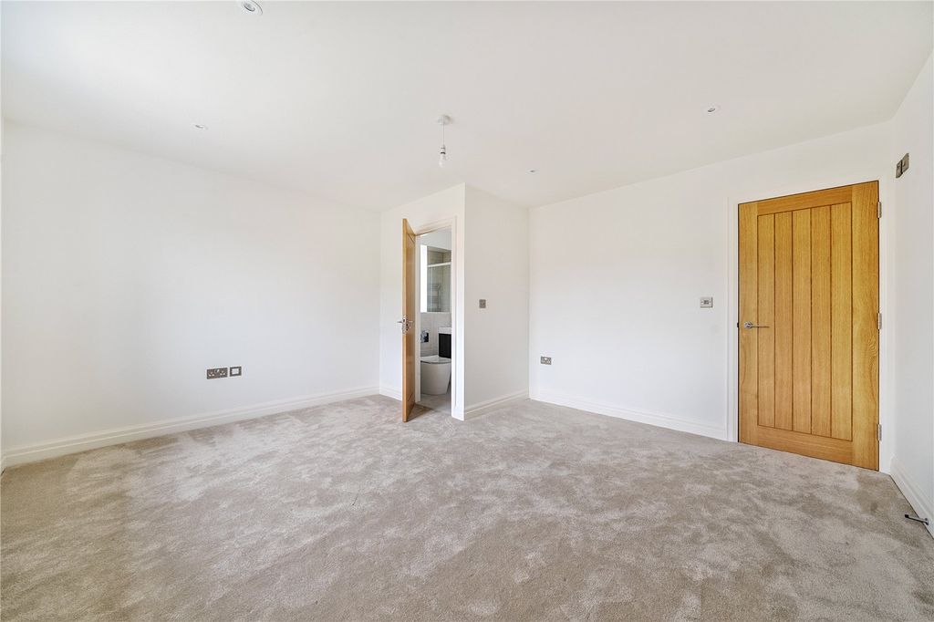 Property photo 3 of 7 2 Acorn Bedroom