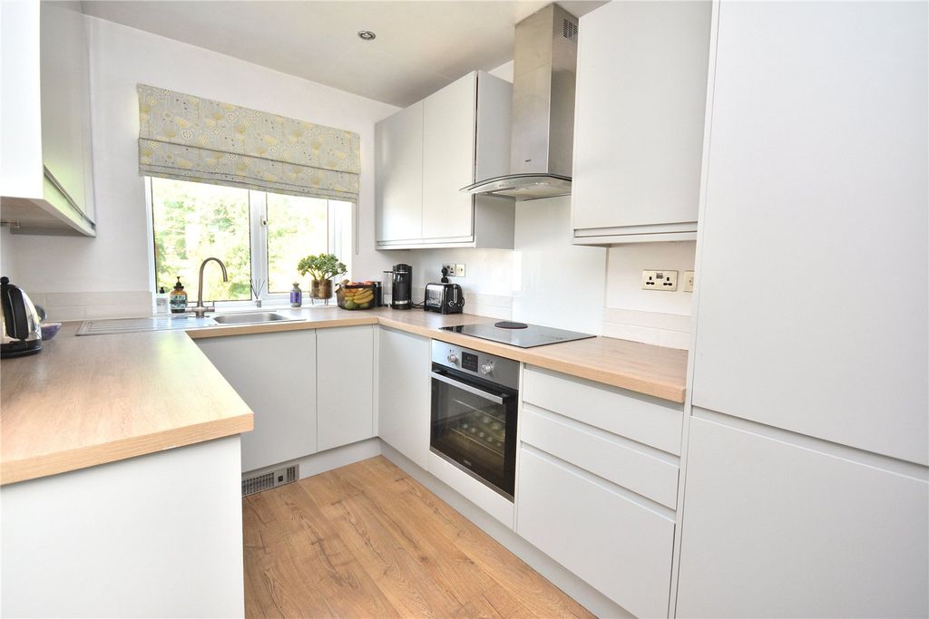 Property photo 2 of 16 Picture No. 02
