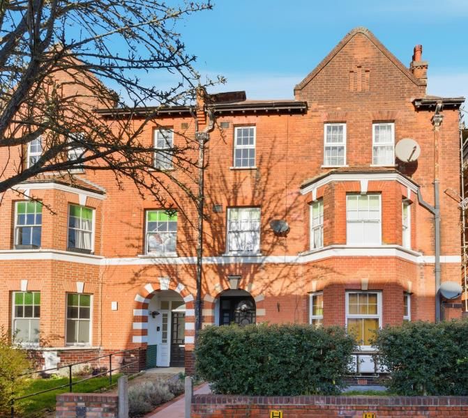 Property photo 1 of 8