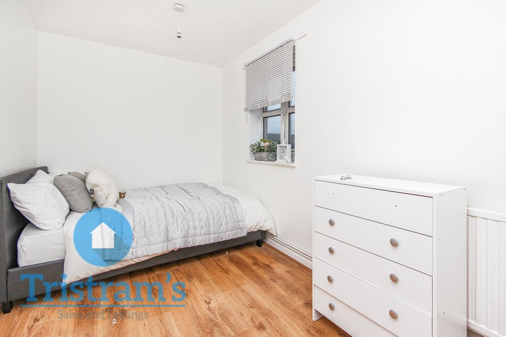 Property photo 2 of 12 Img_9643