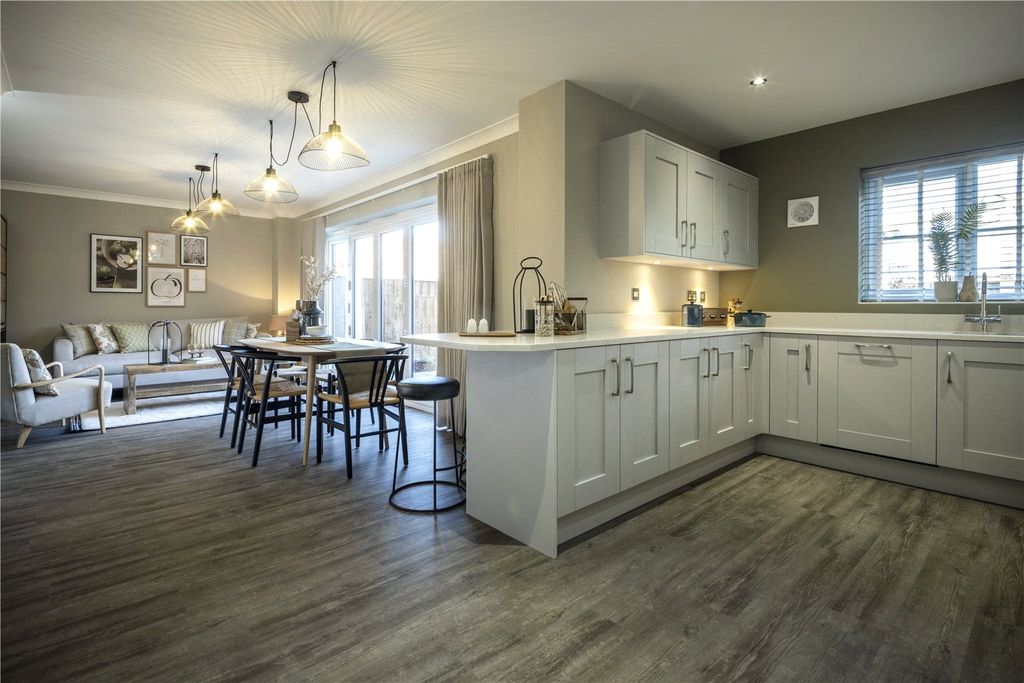 Property photo 2 of 13 Family Kitchen