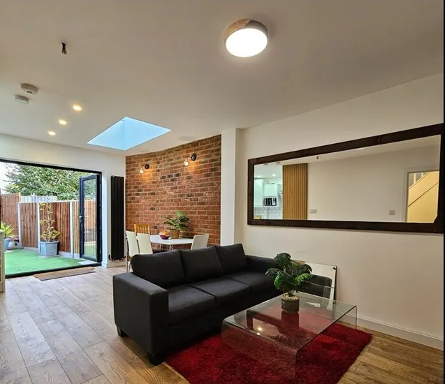 Property photo 3 of 6 111.Png