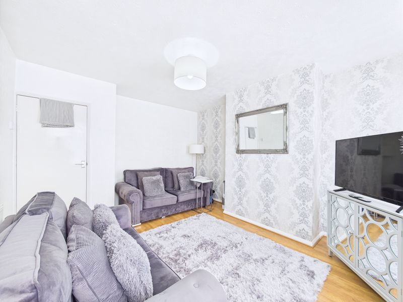 Property photo 3 of 13 Photo 4